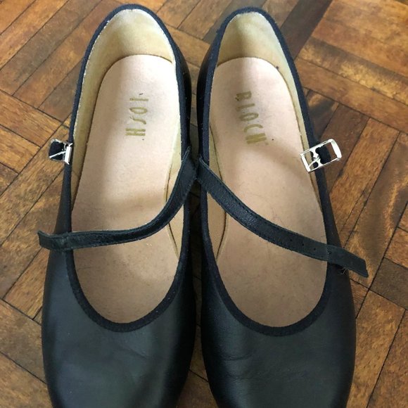 Bloch tap shoes size 8 - these are tan not black - Picture 2 of 2